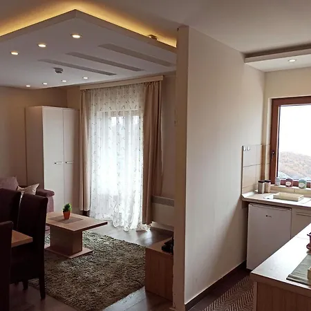 Modern Lux H8 At Milmari *