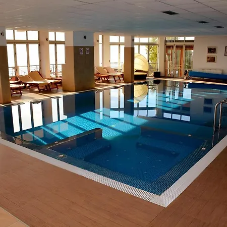 Modern Lux H8 At Milmari *