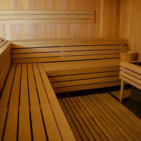 Modern Lux H8 At Milmari 科帕奥尼克