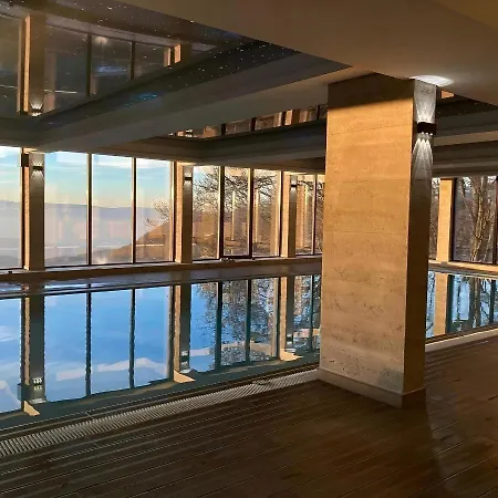 Modern Lux H8 At Milmari *