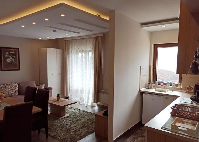 Modern Lux H8 At Milmari *